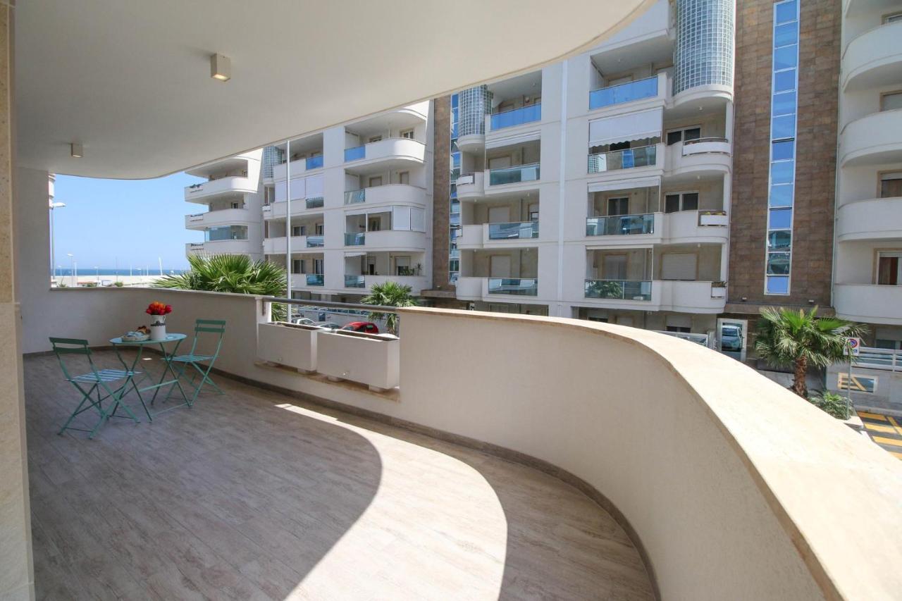 Whitehouse- Monopoli Apartment Exterior foto