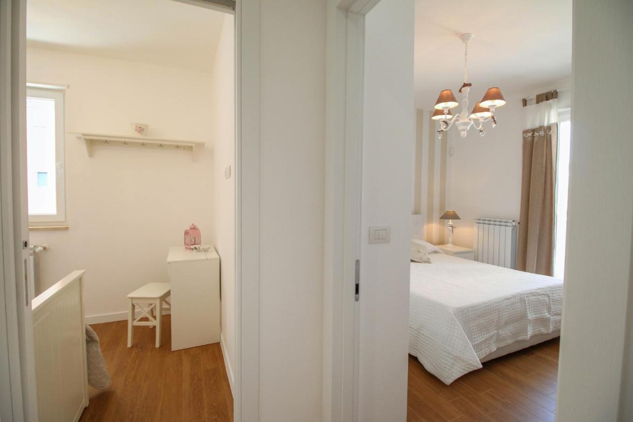 Whitehouse- Monopoli Apartment Exterior foto